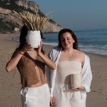 Carregar imagem no visualizador da galeria, SeaSoul White Vase