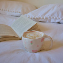 Carregar imagem no visualizador da galeria, Love Letter Mug