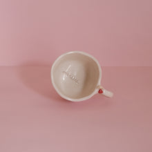 Carregar imagem no visualizador da galeria, Chloé Mug
