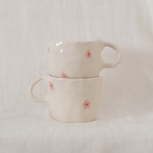 Carregar imagem no visualizador da galeria, sweet sakura mug
