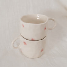Carregar imagem no visualizador da galeria, sweet sakura mug
