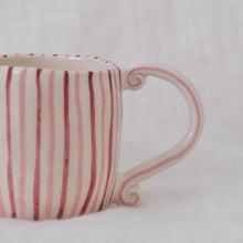 Carregar imagem no visualizador da galeria, Rosie Mug
